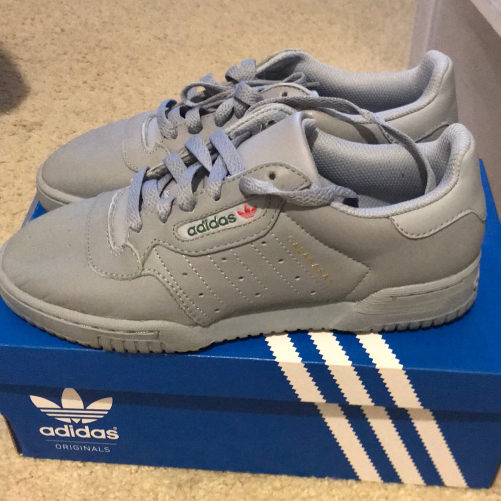 Yeezy Powerphase sneakers